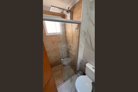Banheiro de apartamento para alugar com 2 quartos, 50m² em Presidente Altino, Osasco