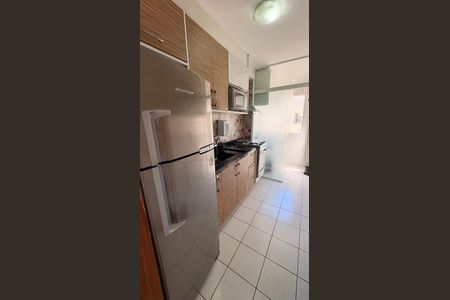 Cozinha de apartamento para alugar com 2 quartos, 50m² em Presidente Altino, Osasco