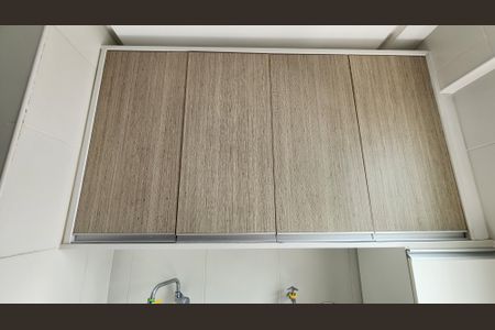 Apartamento para alugar com 55m², 2 quartos e 1 vaga Apartamento para alugar com 55m², 2 quartos e 1 vagaCozinha - Armários