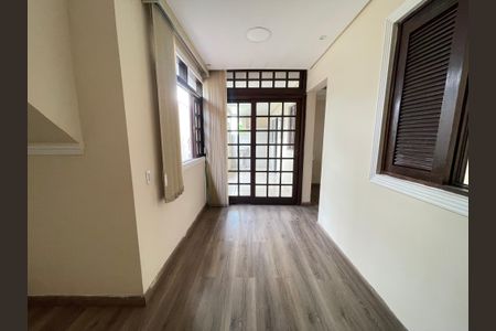 Casa para alugar com 100m², 1 quarto e 1 vaga Casa para alugar com 100m², 1 quarto e 1 vagaSala