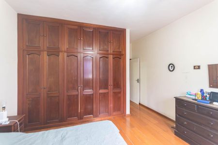 Apartamento à venda com 122m², 3 quartos e 2 vagasSuíte