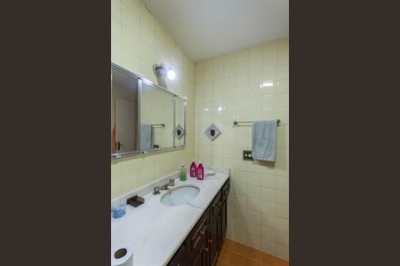 Apartamento à venda com 122m², 3 quartos e 2 vagasBanheiro Suíte