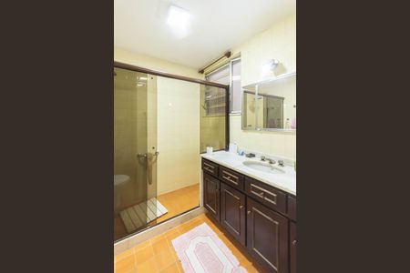 Apartamento à venda com 122m², 3 quartos e 2 vagasBanheiro Suíte