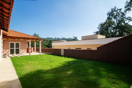 Casa de condomínio para alugar com 262m², 4 quartos e 3 vagas Casa de condomínio para alugar com 262m², 4 quartos e 3 vagasQuintal