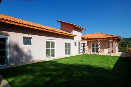 Casa de condomínio para alugar com 262m², 4 quartos e 3 vagas Casa de condomínio para alugar com 262m², 4 quartos e 3 vagasQuintal