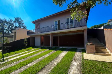 Casa de condomínio para alugar com 262m², 4 quartos e 3 vagas Casa de condomínio para alugar com 262m², 4 quartos e 3 vagasFachada