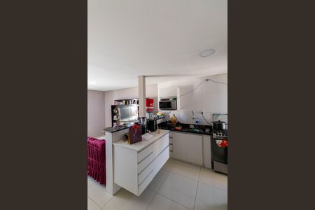 Casa à venda com 125m², 5 quartos e 1 vaga Casa à venda com 125m², 5 quartos e 1 vagaCasa 1 - Sala e Cozinha