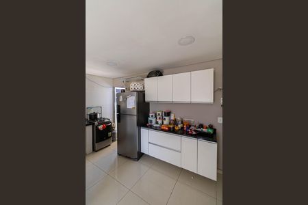Casa à venda com 125m², 5 quartos e 1 vaga Casa à venda com 125m², 5 quartos e 1 vagaCasa 1 - Sala e Cozinha