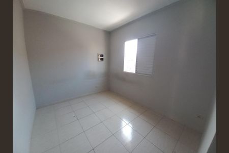 Casa para alugar com 77m², 2 quartos e 1 vaga