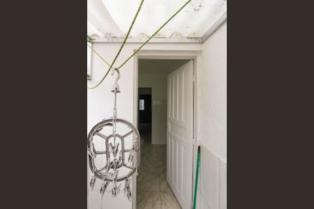 Casa para alugar com 30m², 1 quarto e sem vagaÁrea de Serviço