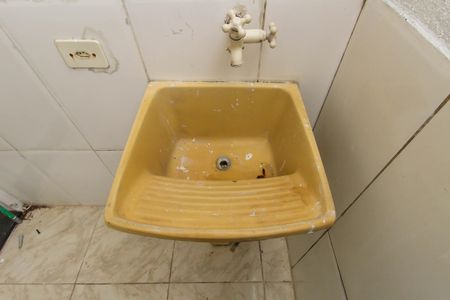 Casa para alugar com 30m², 1 quarto e sem vagaÁrea de Serviço