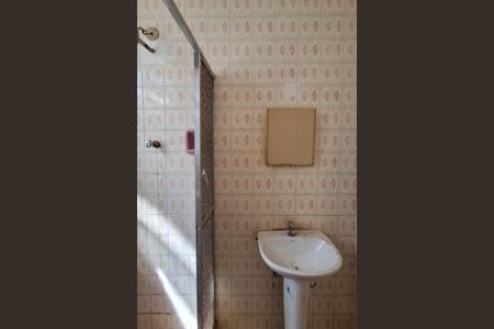 Casa para alugar com 800m², 2 quartos e 2 vagasBanheiro