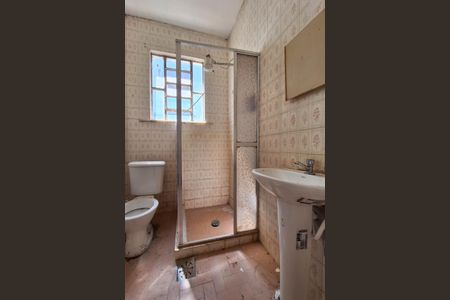 Casa para alugar com 800m², 2 quartos e 2 vagasBanheiro