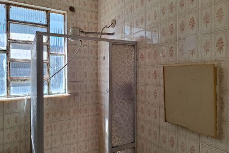 Casa para alugar com 800m², 2 quartos e 2 vagasBanheiro