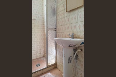 Casa para alugar com 800m², 2 quartos e 2 vagasBanheiro