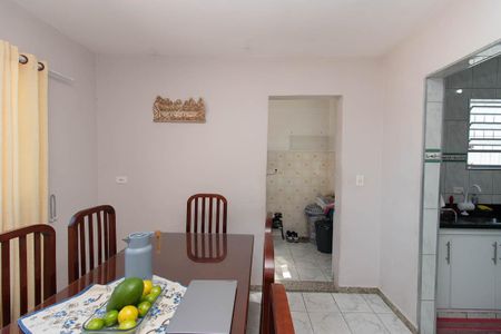 Casa à venda com 90m², 3 quartos e 1 vaga Casa à venda com 90m², 3 quartos e 1 vagaSala de Jantar