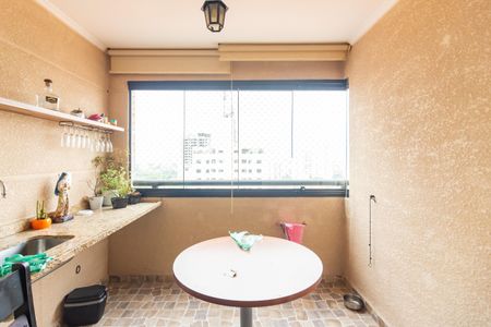 varanda de apartamento para alugar com 2 quartos, 60m² em Vila São José, Osasco