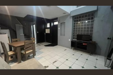 Sala / Cozinha  de casa à venda com 3 quartos, 100m² em Centro Histórico, Porto Alegre