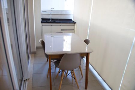 Apartamento para alugar com 53m², 1 quarto e 1 vaga Apartamento para alugar com 53m², 1 quarto e 1 vagaVaranda