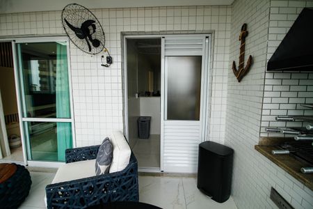 Apartamento para alugar com 131m², 3 quartos e 2 vagas Apartamento para alugar com 131m², 3 quartos e 2 vagasVaranda