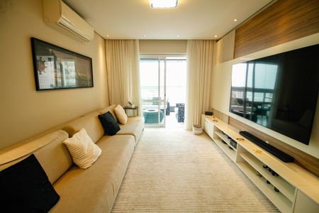 Apartamento para alugar com 131m², 3 quartos e 2 vagas Apartamento para alugar com 131m², 3 quartos e 2 vagasSala