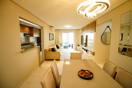 Apartamento para alugar com 131m², 3 quartos e 2 vagas Apartamento para alugar com 131m², 3 quartos e 2 vagasSala