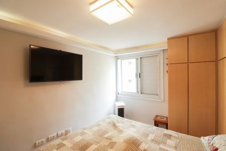 Quarto 1 de apartamento para alugar com 2 quartos, 70m² em Conjunto Residencial Novo Pacaembu, São Paulo