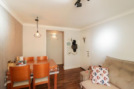 Sala de apartamento para alugar com 2 quartos, 70m² em Conjunto Residencial Novo Pacaembu, São Paulo