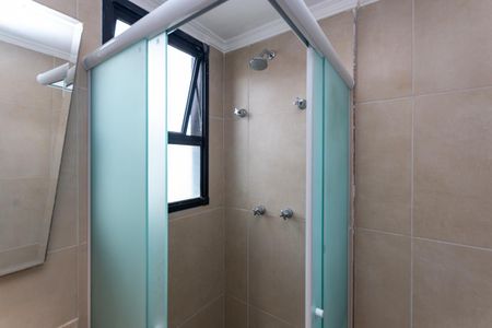 Apartamento para alugar com 60m², 2 quartos e 2 vagasBanheiro do quarto 2 Suíte