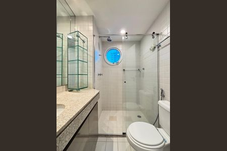 Apartamento para alugar com 78m², 2 quartos e 2 vagas Apartamento para alugar com 78m², 2 quartos e 2 vagasBanheiro