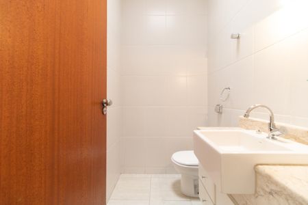 Casa à venda com 224m², 3 quartos e 6 vagasLavabo