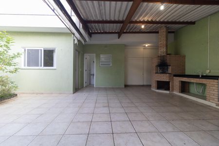 Casa à venda com 224m², 3 quartos e 6 vagasQuintal 