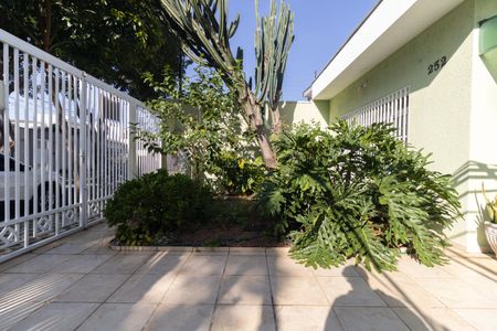 Casa à venda com 224m², 3 quartos e 6 vagasGaragem - Jardim 