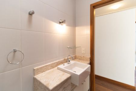 Lavabo de casa à venda com 3 quartos, 224m² em Cursino, São Paulo