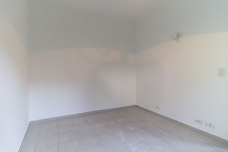 Casa à venda com 224m², 3 quartos e 6 vagasEdícula - Quarto