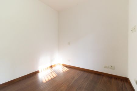 Casa à venda com 224m², 3 quartos e 6 vagasQuarto 2