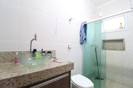 Casa para alugar com 110m², 2 quartos e 2 vagasBanheiro do Quarto 2