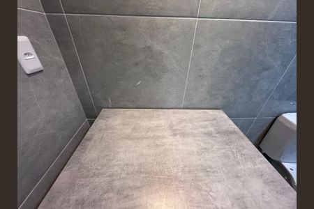 Casa de condomínio à venda com 410m², 4 quartos e 2 vagasSuíte 1 - Banheiro