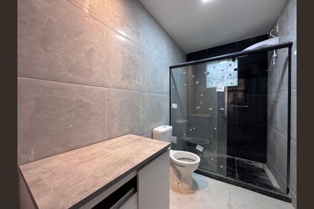 Casa de condomínio à venda com 410m², 4 quartos e 2 vagasSuíte 1 - Banheiro