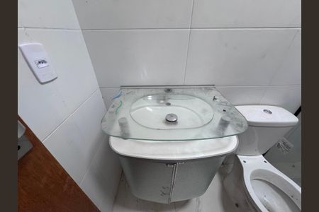 Casa de condomínio à venda com 410m², 4 quartos e 2 vagasBanheiro Social