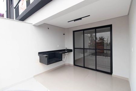 Apartamento para alugar com 85m², 2 quartos e 1 vagaVaranda