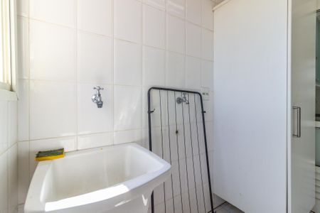 Apartamento à venda com 74m², 1 quarto e 1 vaga Apartamento à venda com 74m², 1 quarto e 1 vagaCozinha e Área de Serviço