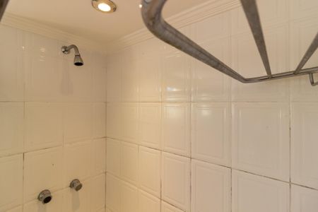 Apartamento à venda com 74m², 1 quarto e 1 vaga Apartamento à venda com 74m², 1 quarto e 1 vagaBanheiro da Suíte