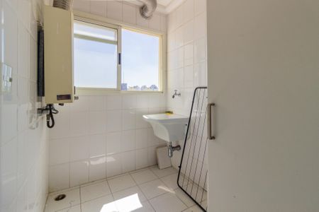 Apartamento à venda com 74m², 1 quarto e 1 vaga Apartamento à venda com 74m², 1 quarto e 1 vagaCozinha e Área de Serviço