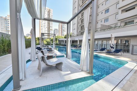 Apartamento para alugar com 33m², 1 quarto e sem vaga Apartamento para alugar com 33m², 1 quarto e sem vagaÁrea comum - Piscina