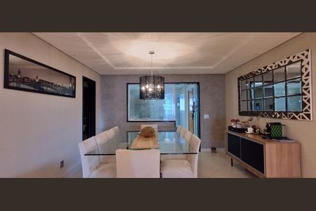 Apartamento à venda com 204m², 4 quartos e 3 vagas Apartamento à venda com 204m², 4 quartos e 3 vagasSala