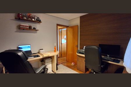 Apartamento à venda com 204m², 4 quartos e 3 vagas Apartamento à venda com 204m², 4 quartos e 3 vagasSuíte 3