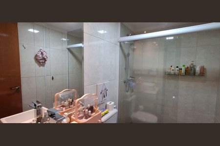 Apartamento à venda com 204m², 4 quartos e 3 vagas Apartamento à venda com 204m², 4 quartos e 3 vagasBanheiro Suíte 1