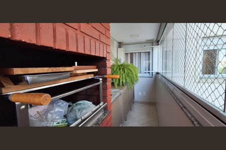 Apartamento à venda com 204m², 4 quartos e 3 vagas Apartamento à venda com 204m², 4 quartos e 3 vagasVaranda