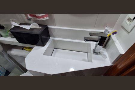 Apartamento à venda com 204m², 4 quartos e 3 vagas Apartamento à venda com 204m², 4 quartos e 3 vagasBanheiro Suíte 4